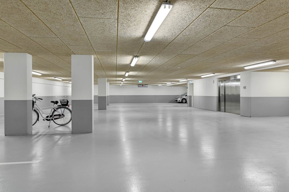 Parkeringsarealet ved Byens Plads 12 i Billund